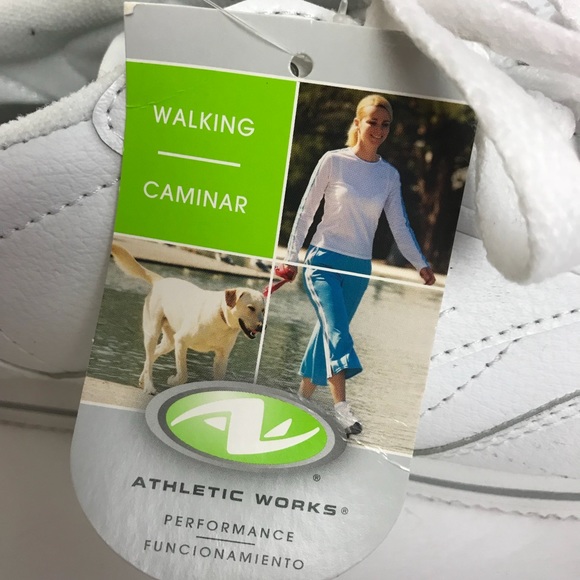 Athletic Works Walking Shoe. NWT Size 6. - Picture 4 of 8